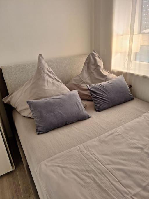 Kleines City Apartment Schweinfurt Esterno foto
